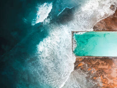  Abstract Nature Artwork: Cronulla Rock Pool 02 by Peter Yan